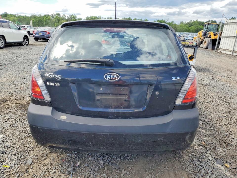 Photo 6 from auction – 2006 KIA RIO with VIN KNADE163966059920