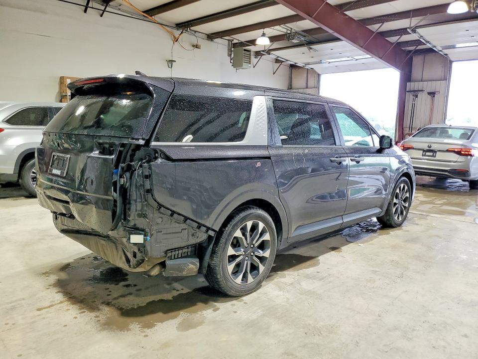 Photo 3 from auction – 2022 KIA CARNIVAL with VIN KNDNC5H34N6096941