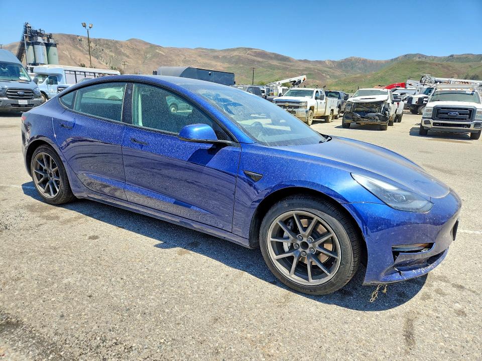 Photo 4 from auction – 2021 TESLA MODEL 3 with VIN 5YJ3E1EA2MF015791