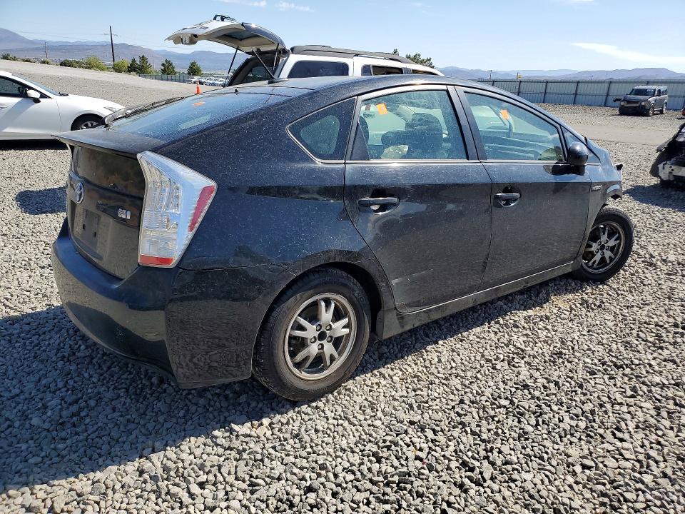 Photo 3 from auction – 2011 TOYOTA PRIUS with VIN JTDKN3DU8B5320262