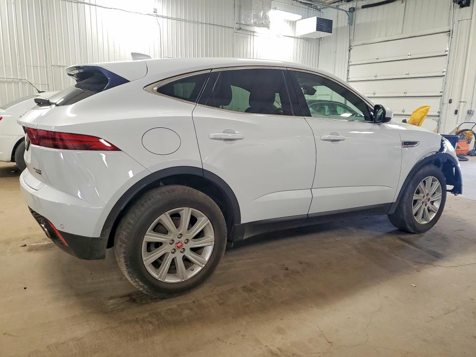 Photo 3 from auction – 2018 JAGUAR E-PACE with VIN SADFJ2FX2J1Z29615
