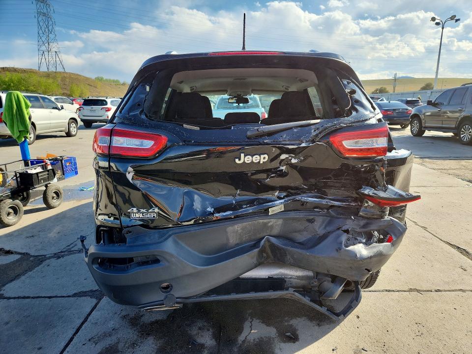 Photo 6 from auction – 2017 JEEP CHEROKEE with VIN 1C4PJMCS6HW625804