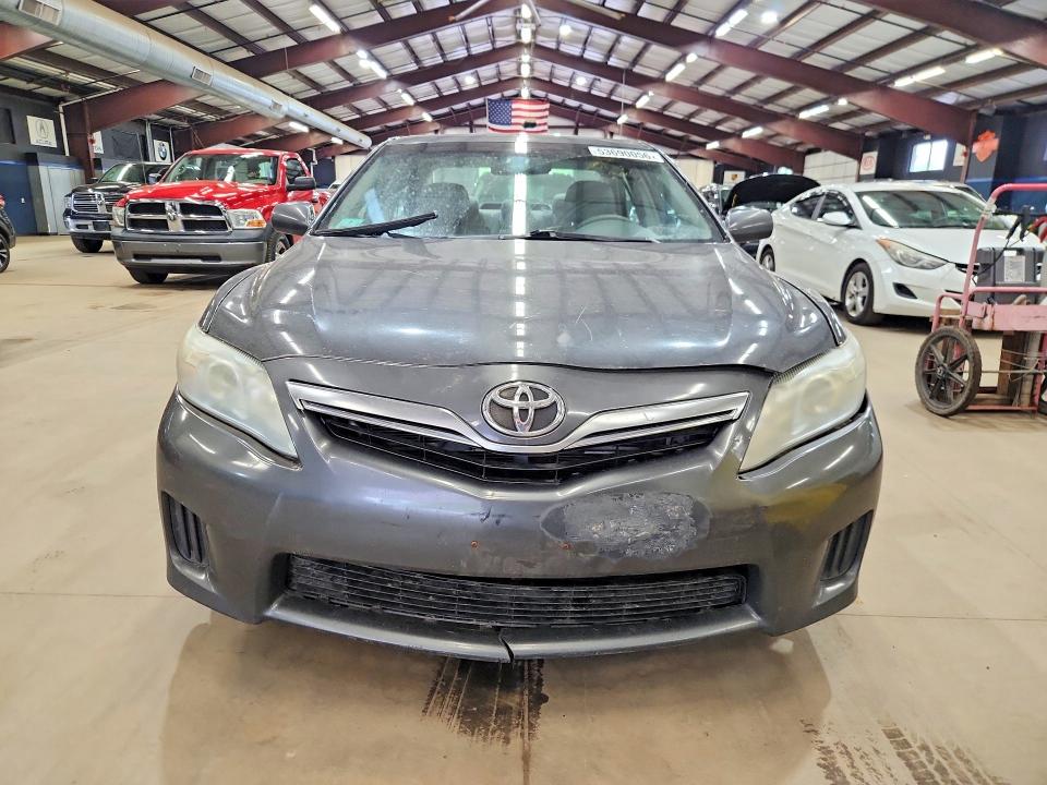 Photo 5 from auction – 2011 TOYOTA CAMRY with VIN 4T1BB3EK8BU131568