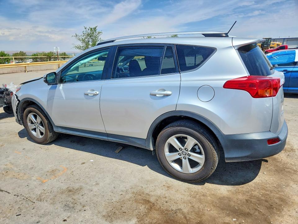 Photo 2 from auction – 2015 TOYOTA RAV4 with VIN 2T3WFREV2FW197193