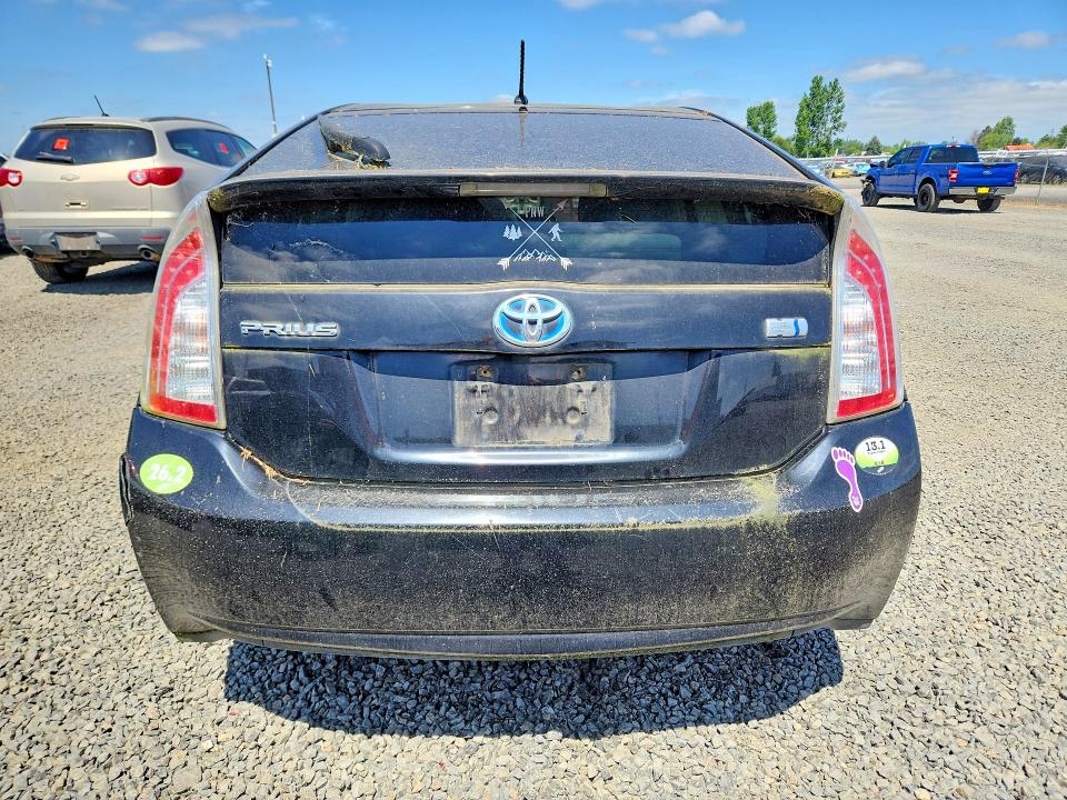 Photo 6 from auction – 2013 TOYOTA PRIUS with VIN JTDKN3DU2D1681545
