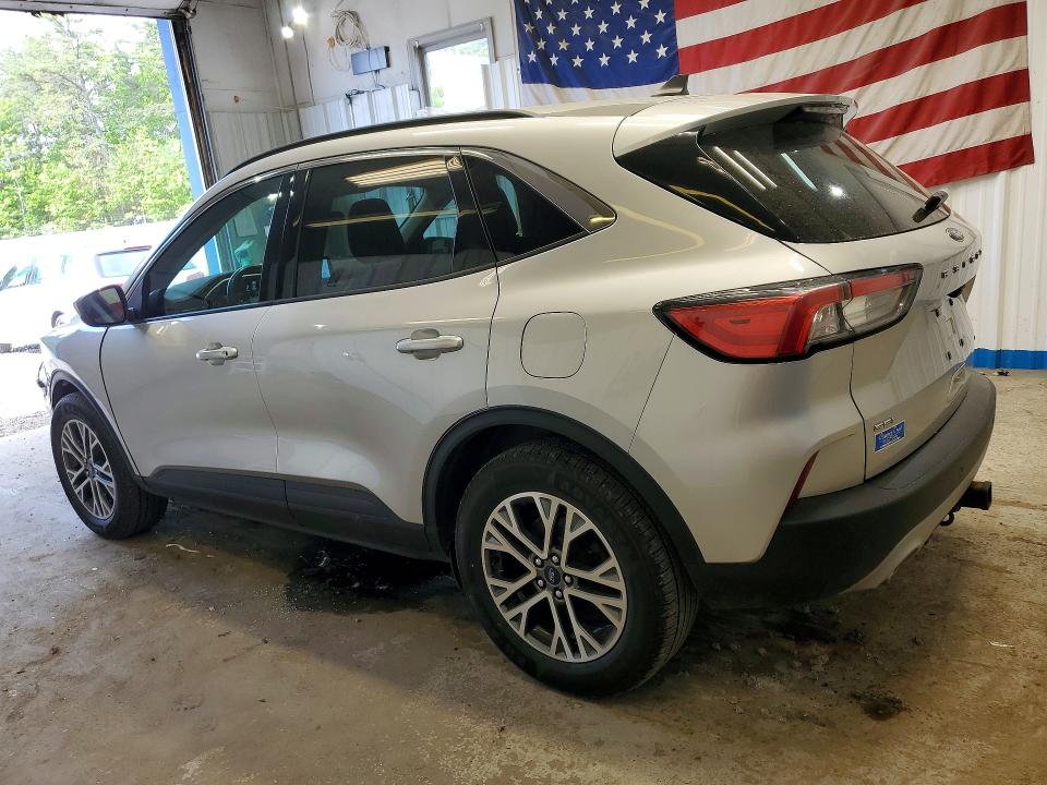 Photo 2 from auction – 2020 FORD ESCAPE with VIN 1FMCU9H90LUC68337