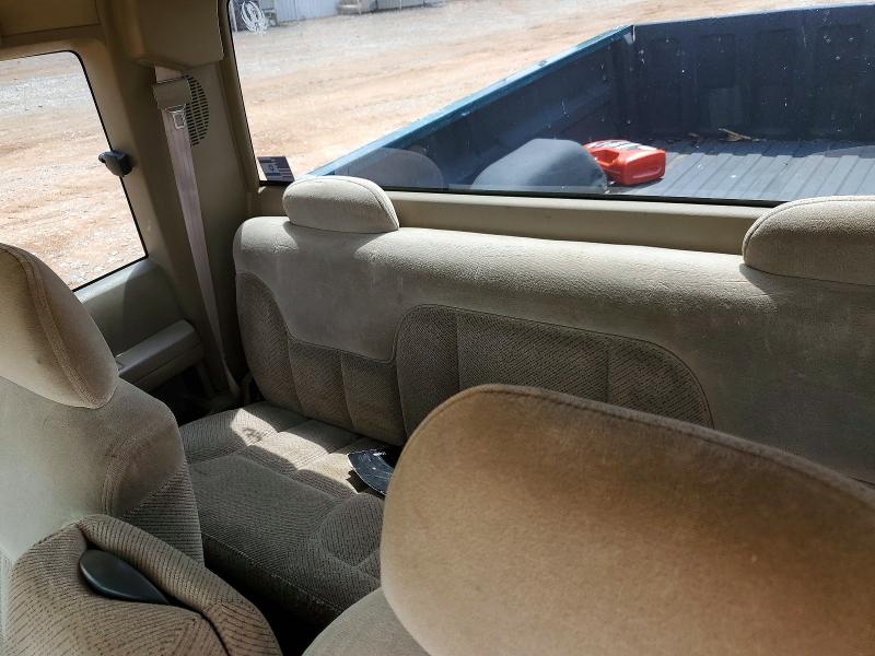 Photo 10 from auction – 1996 CHEVROLET GMT-400 with VIN 2GCEC19RXT1129764