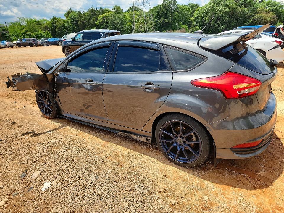 Photo 2 from auction – 2018 FORD FOCUS with VIN 1FADP3L94JL306911