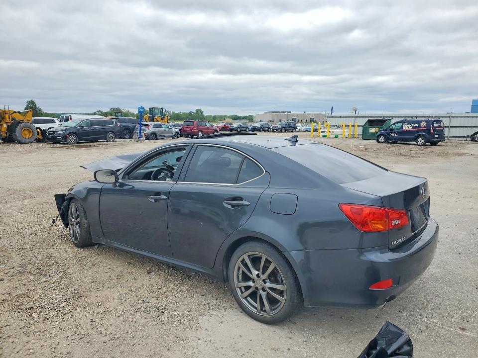 Photo 2 from auction – 2008 LEXUS IS with VIN JTHBK262385080205