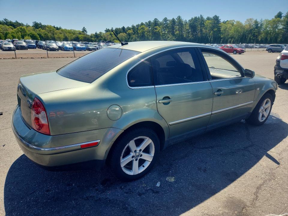 Photo 3 from auction – 2004 VOLKSWAGEN PASSAT with VIN WVWRH63B74P093595