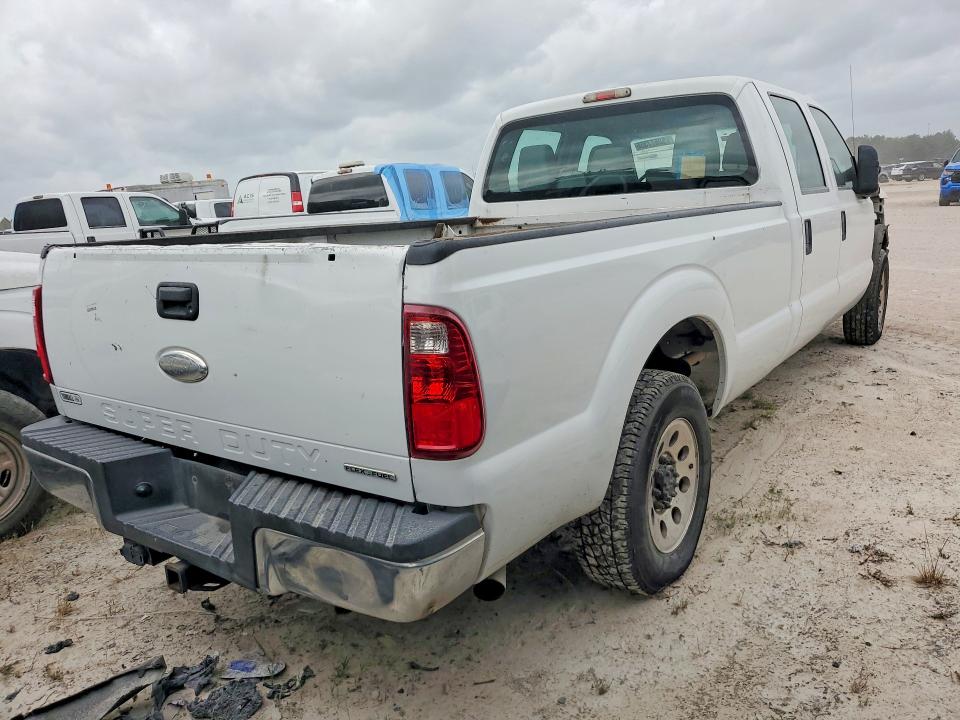 Фото 3 с аукциона – 2012 FORD F250 с VIN 1FT7W2A66CEB21277