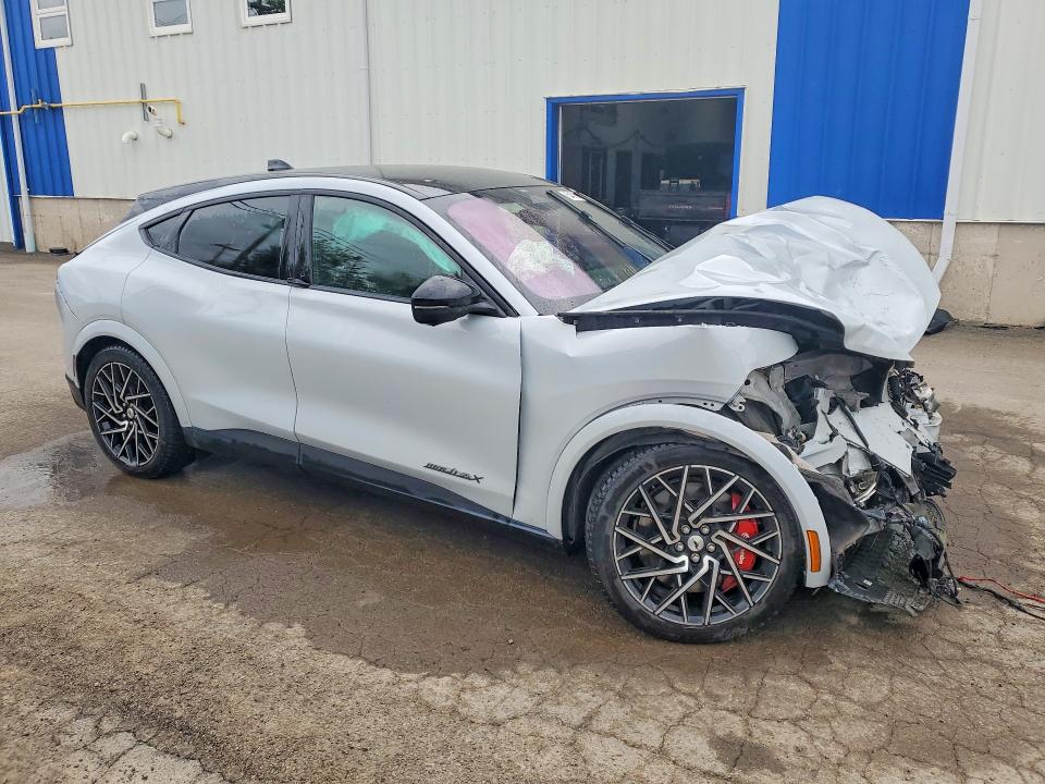 Photo 4 from auction – 2022 FORD MUSTANG MACH-E with VIN 3FMTK4SX5NMA43421