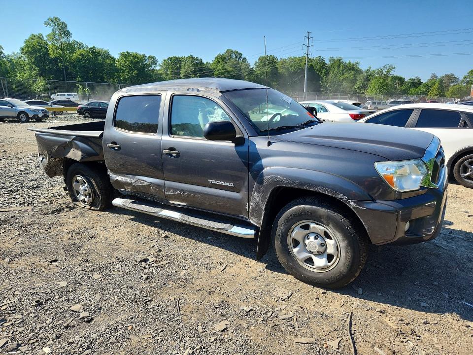 Photo 4 from auction – 2015 TOYOTA TACOMA with VIN 3TMJU4GN2FM187555