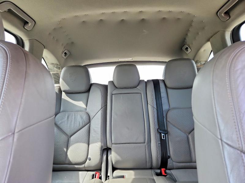 Photo 10 from auction – 2014 PORSCHE CAYENNE with VIN WP1AA2A28ELA97451