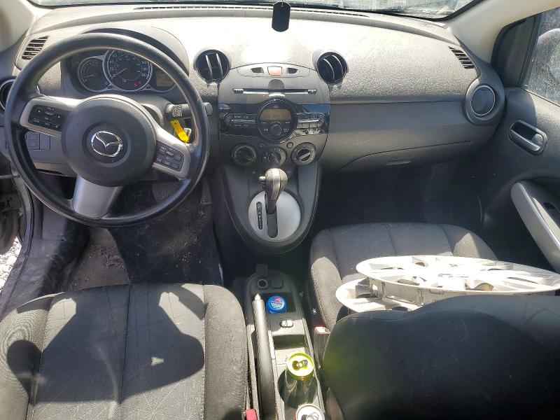 Photo 8 from auction – 2011 MAZDA MAZDA 2 with VIN JM1DE1HY4B0106523
