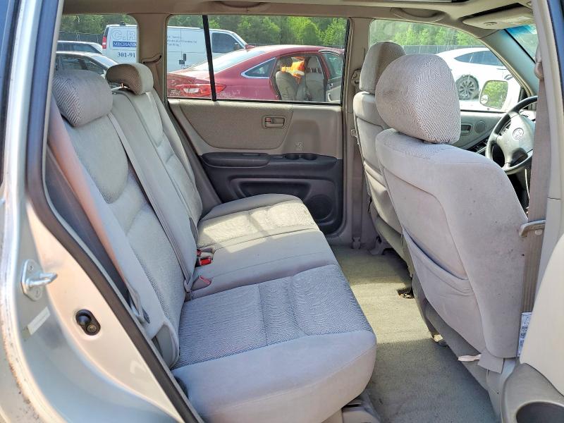 Photo 11 from auction – 2001 TOYOTA HIGHLANDER with VIN JTEHF21AX10040121