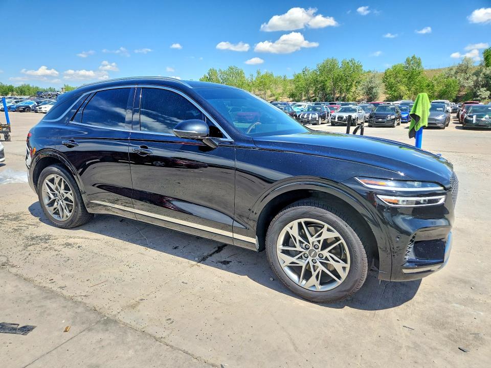 Photo 4 from auction – 2022 GENESIS GV70 with VIN KMUMADTB9NU071066