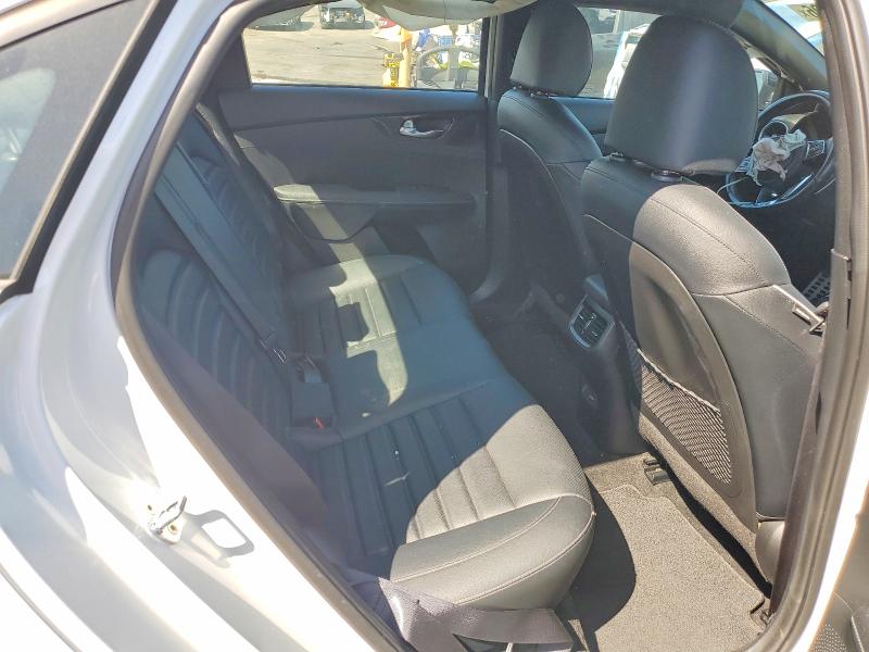 Photo 10 from auction – 2023 KIA FORTE with VIN 3KPF54AD8PE575047