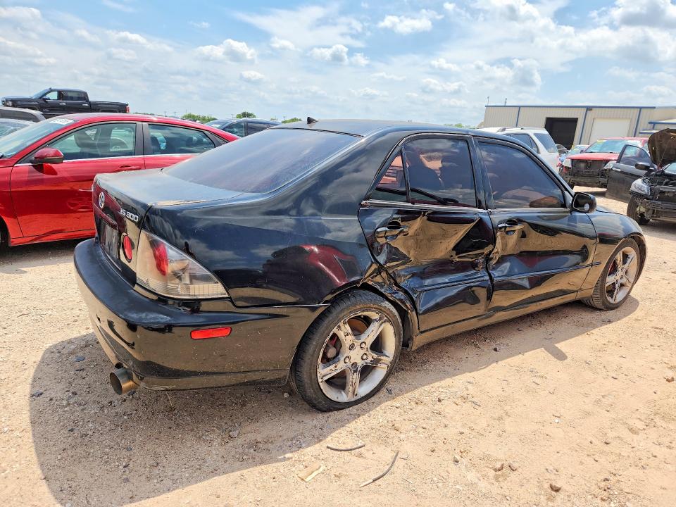 Photo 3 from auction – 2002 LEXUS IS with VIN JTHBD192220056093