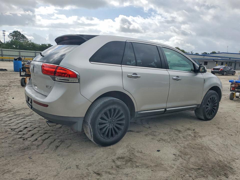 Photo 3 from auction – 2012 LINCOLN MKX with VIN 2LMDJ6JK5CBL10617