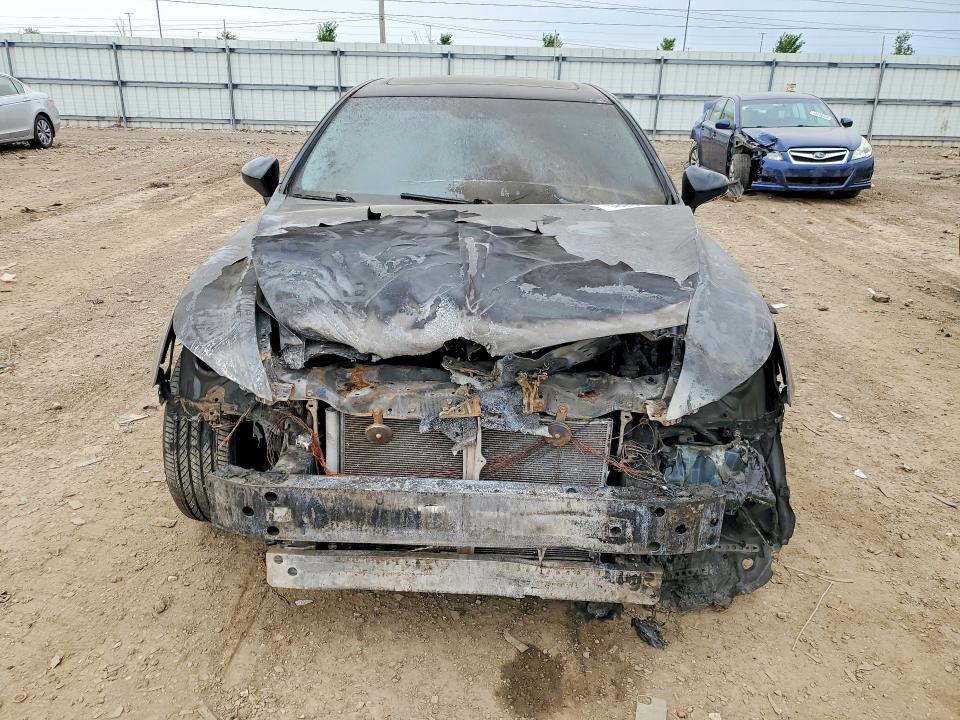 Photo 5 from auction – 2014 LEXUS LS with VIN JTHCL5EF8E5022772