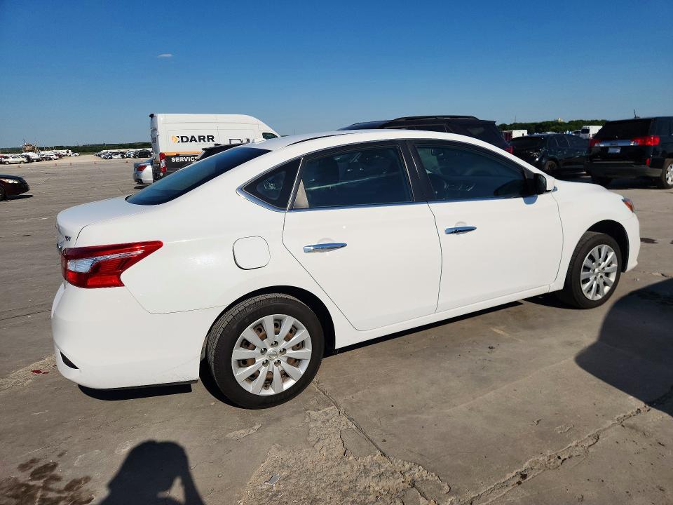 Photo 3 from auction – 2017 NISSAN SENTRA with VIN 3N1AB7AP1HY275500