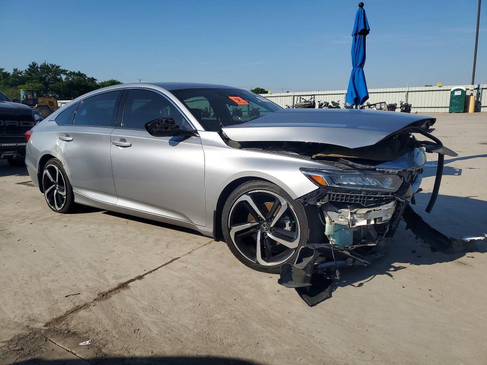 Photo 4 from auction – 2018 HONDA ACCORD with VIN 1HGCV1F30JA086140