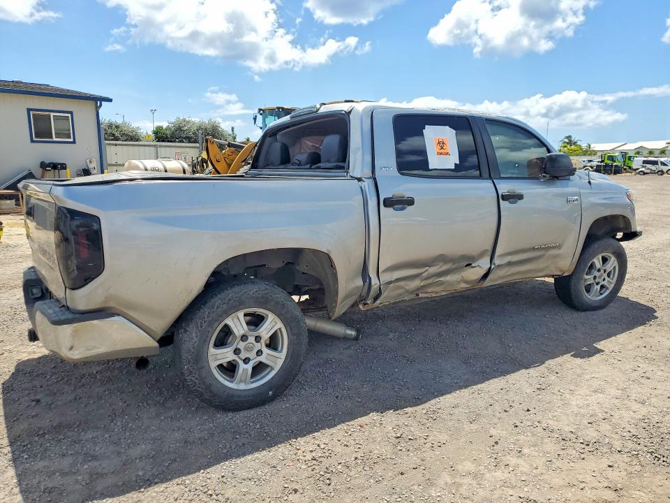 Photo 3 from auction – 2014 TOYOTA TUNDRA with VIN 5TFDW5F16EX349529