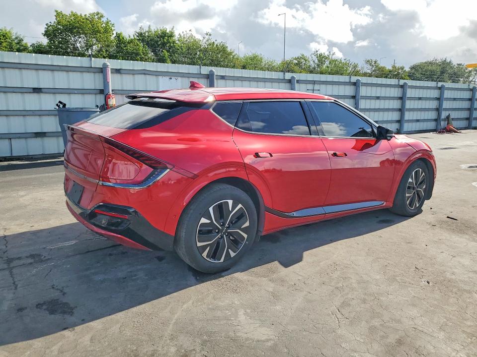 Photo 3 from auction – 2023 KIA EV6 with VIN KNDC44LA4P5118532