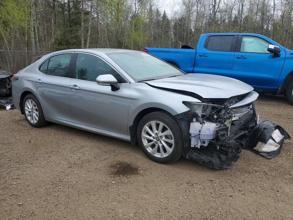 Photo 4 from auction – 2023 TOYOTA CAMRY with VIN 4T1C31AK2PU058250