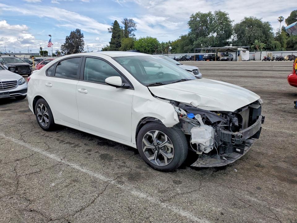 Photo 4 from auction – 2021 KIA FORTE with VIN 3KPF24AD1ME395008