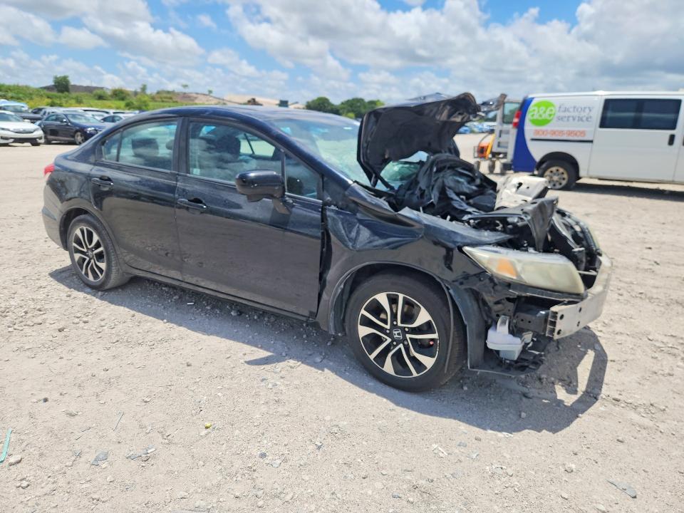 Снимка 4 от търг – 2015 HONDA CIVIC с VIN 19XFB2F81FE059281
