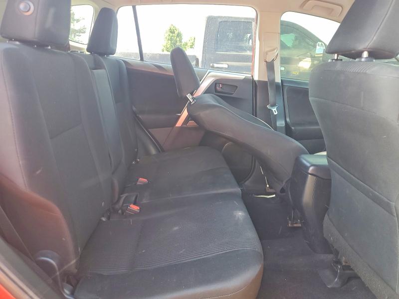 Photo 11 from auction – 2016 TOYOTA RAV4 with VIN JTMBFREV5GJ084742