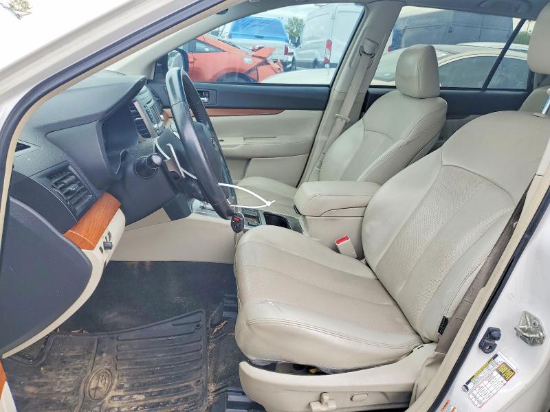 Photo 7 from auction – 2014 SUBARU OUTBACK with VIN 4S4BRCLC5E3302309