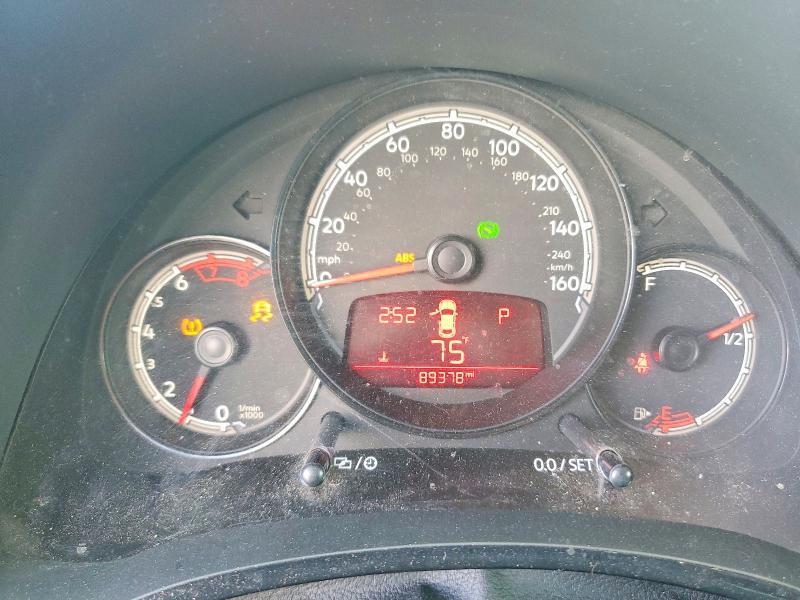 Photo 9 from auction – 2017 VOLKSWAGEN BEETLE with VIN 3VWF17AT3HM627483