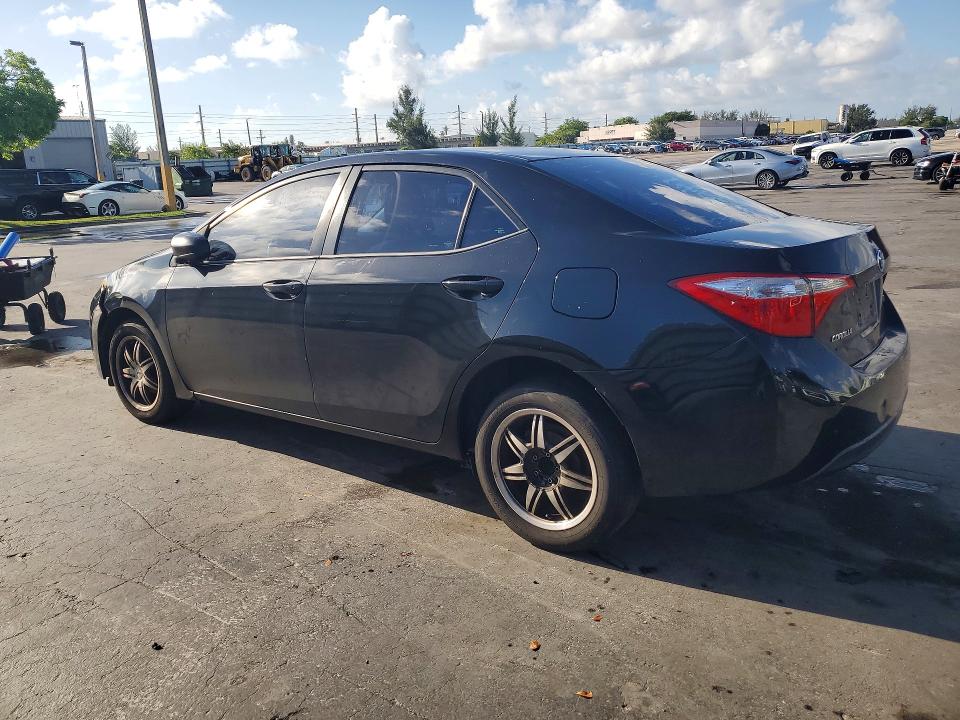 Photo 2 from auction – 2015 TOYOTA COROLLA with VIN 5YFBURHE4FP320745