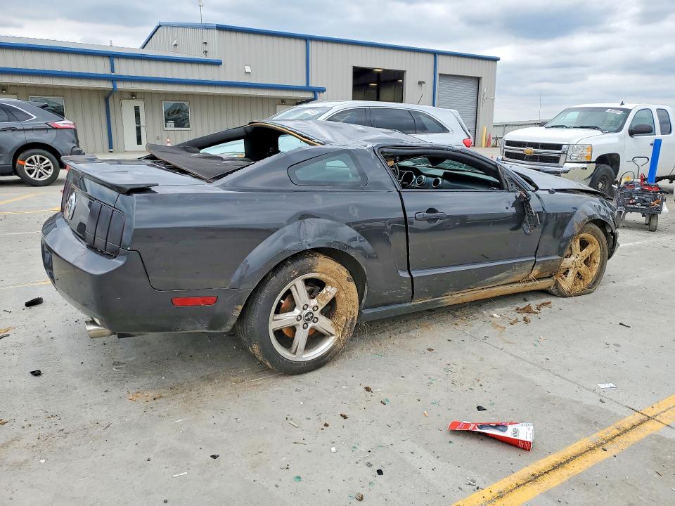 Photo 3 from auction – 2008 FORD MUSTANG with VIN 1ZVHT80N985146915