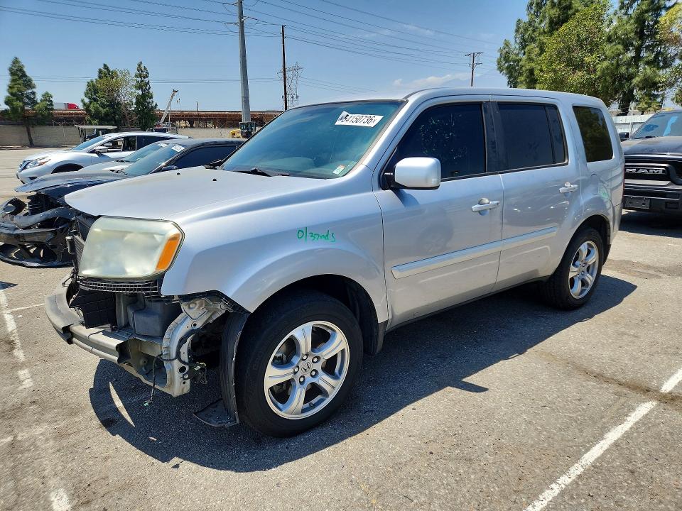 HONDA PILOT 2014 with VIN 5FNYF3H43EB011139 - Photo from auction