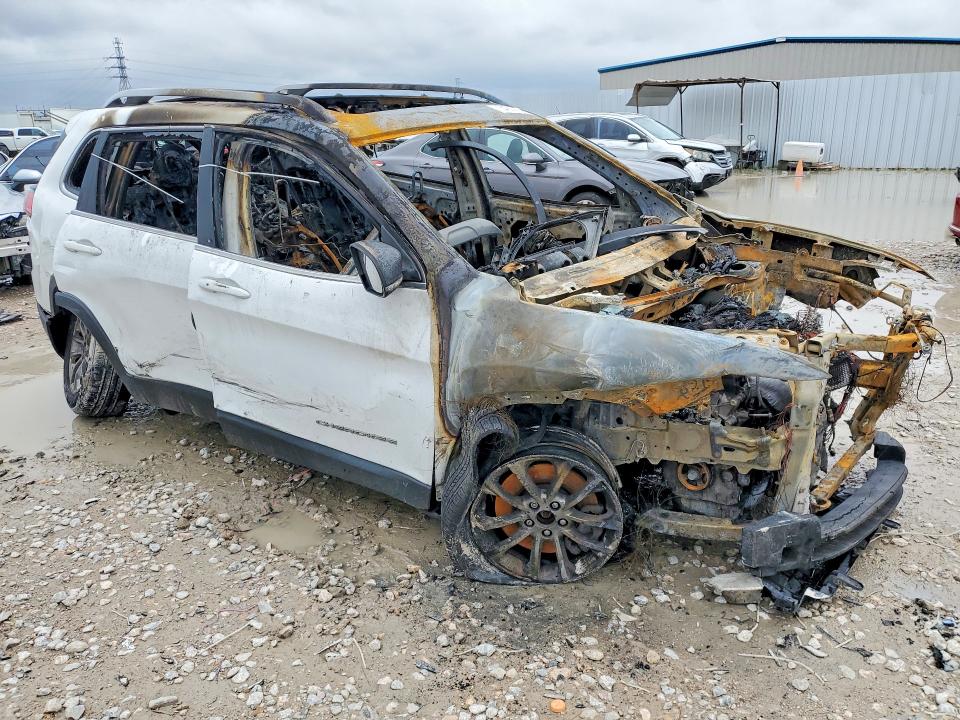 Photo 4 from auction – 2020 JEEP CHEROKEE with VIN 1C4PJLLB5LD570986