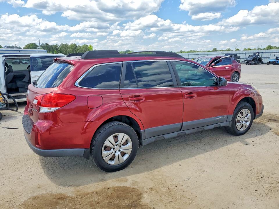 Photo 3 from auction – 2013 SUBARU OUTBACK with VIN 4S4BRCAC8D3240082
