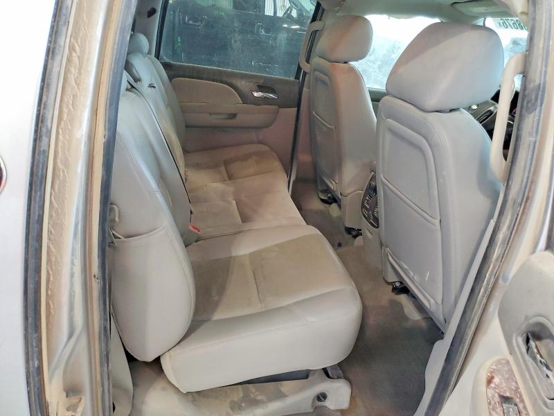 Photo 10 from auction – 2013 CHEVROLET AVALANCHE with VIN 3GNTKGE70DG328050