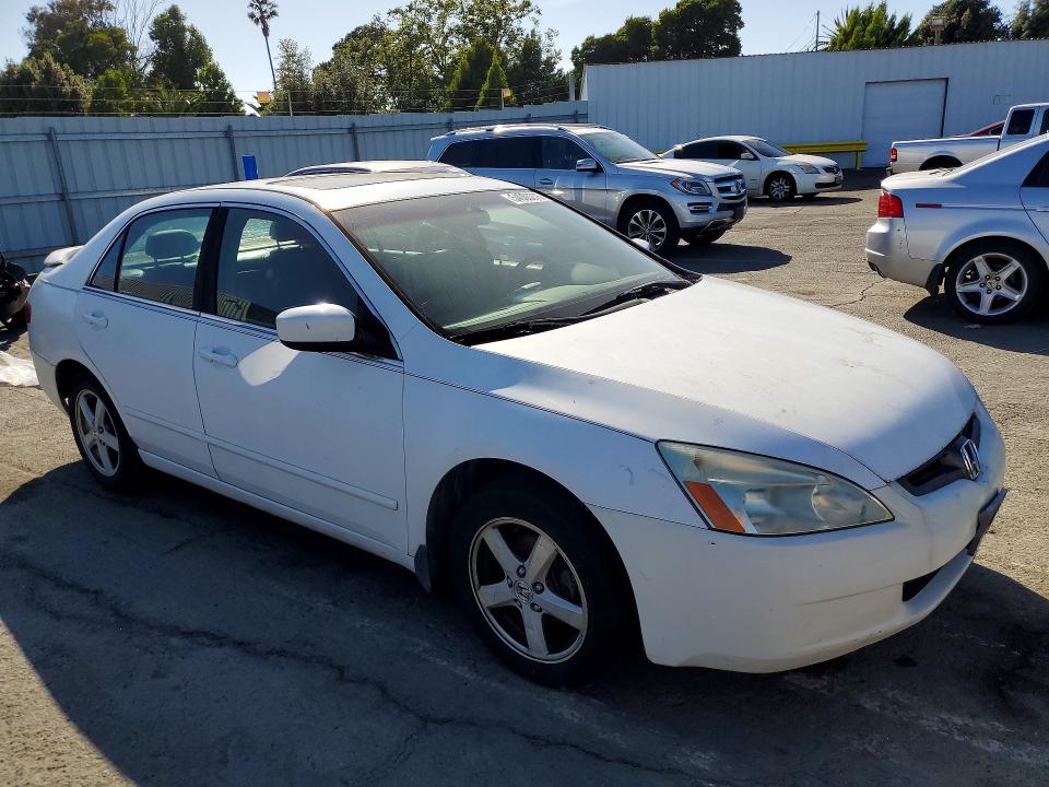 Photo 4 from auction – 2005 HONDA ACCORD with VIN 1HGCM56775A064400