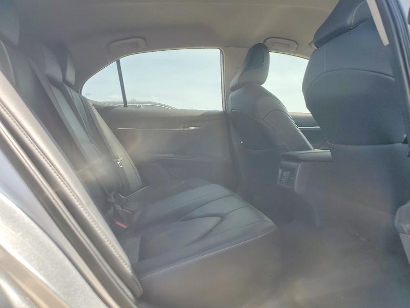 Photo 10 from auction – 2023 TOYOTA CAMRY with VIN 4T1K61AK6PU736727
