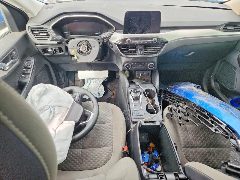 Photo 8 from auction – 2020 FORD ESCAPE with VIN 1FMCU9G63LUA09171