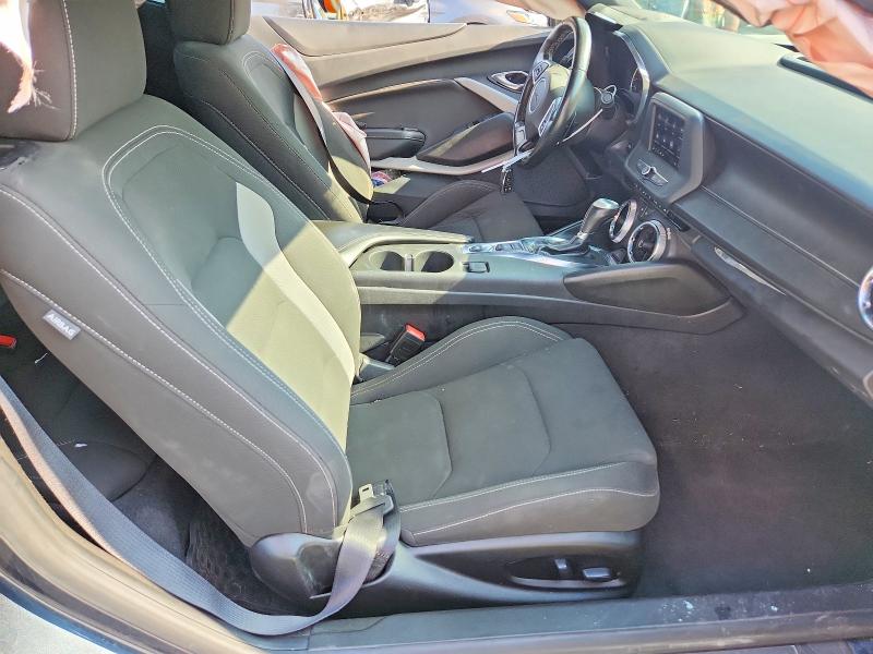 Photo 7 from auction – 2021 CHEVROLET CAMARO with VIN 1G1FB1RX0M0119904