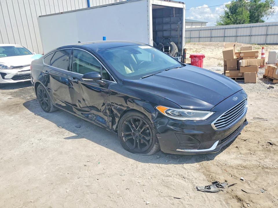 Foto 4 de la subasta – 2019 FORD FUSION con VIN 3FA6P0CD0KR236872