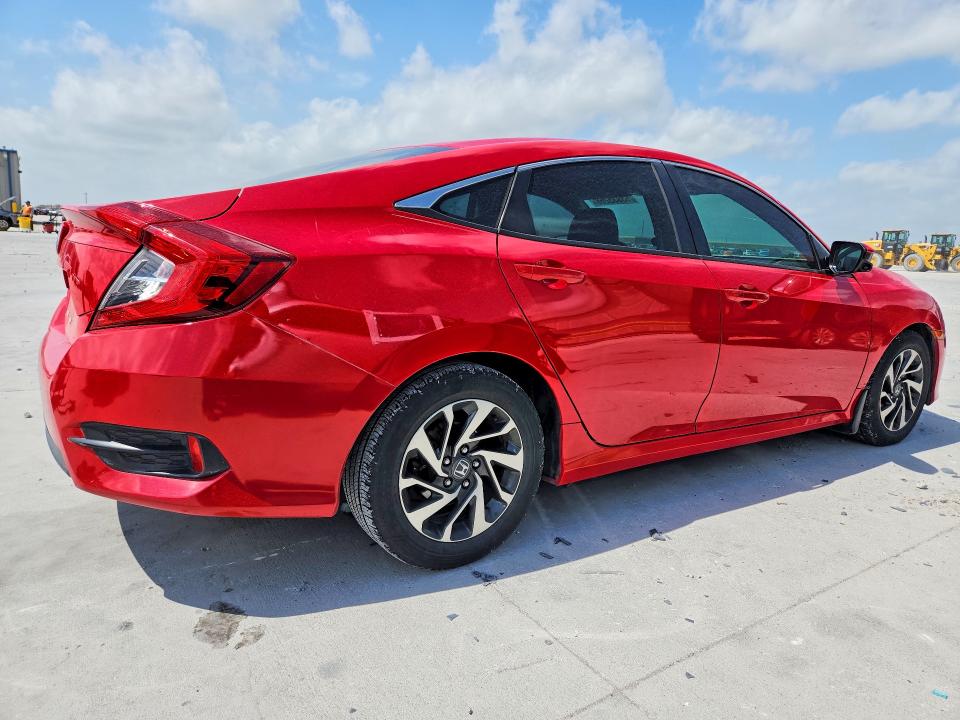 Photo 3 from auction – 2016 HONDA CIVIC with VIN 2HGFC2F79GH575674