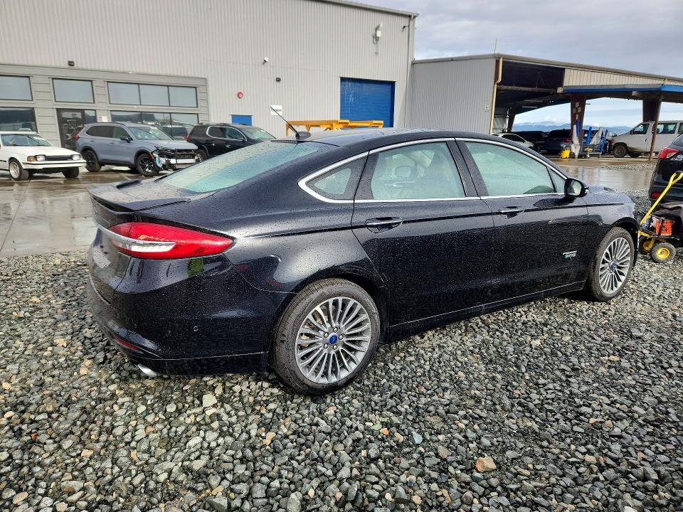 Photo 3 from auction – 2017 FORD FUSION with VIN 3FA6P0SU1HR313579