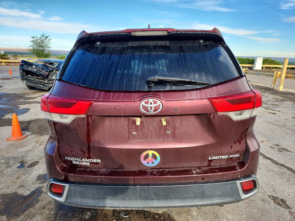 Photo 6 from auction – 2019 TOYOTA HIGHLANDER with VIN 5TDDZRFH8KS719165