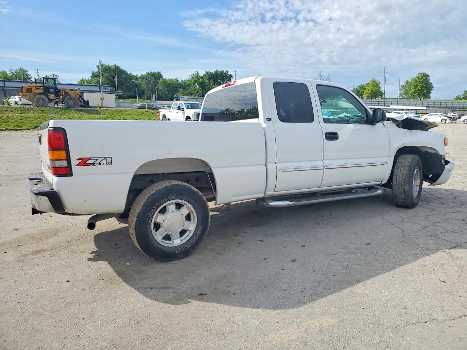 Zdjęcie 3 z aukcji – 2005 GMC SIERRA z VIN 2GTEK19B651293117